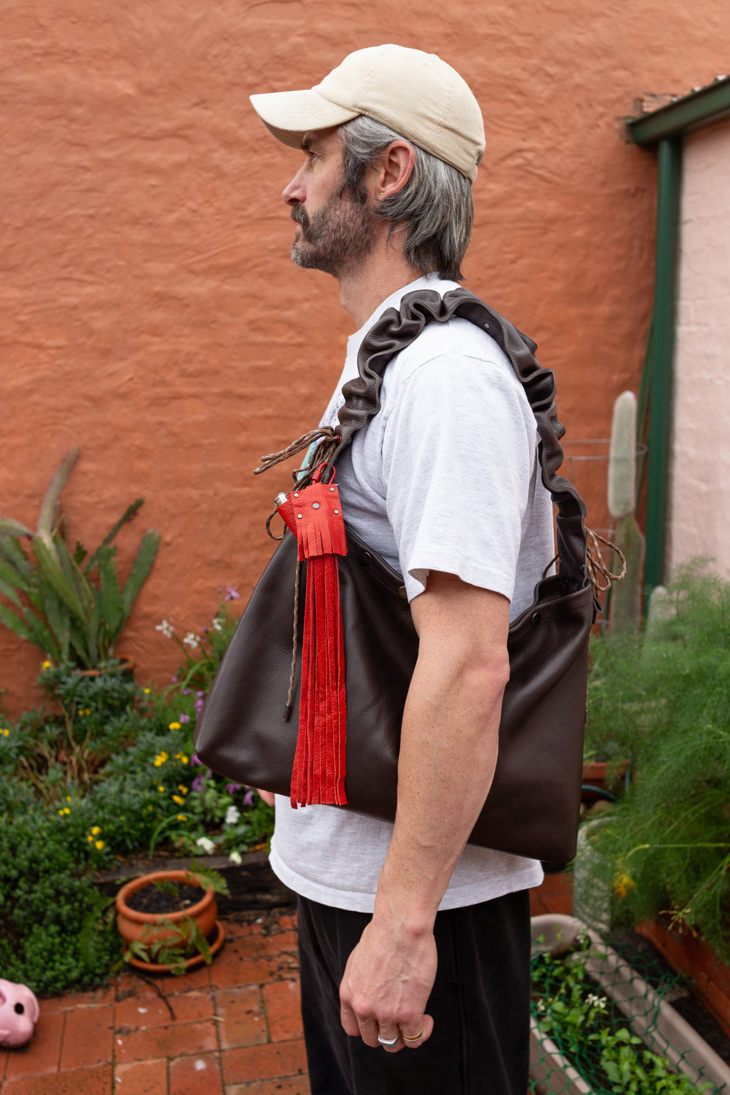 The Day bag in Choc+Cherry
